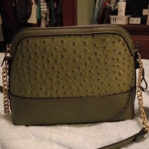 Elegant Green Crossbody Bag